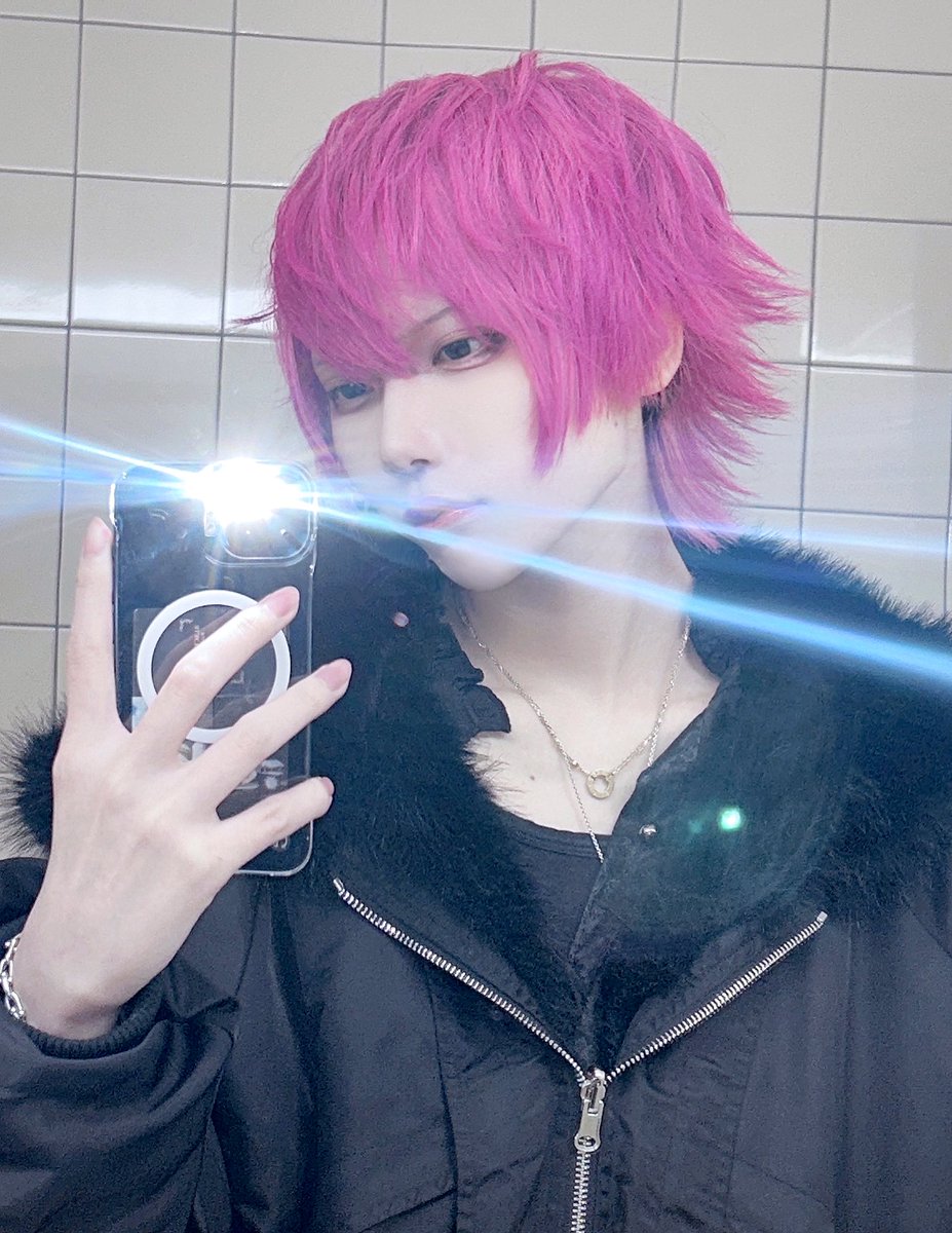 08s_s21's tweet photo. 「     誤魔化 せる ワケも ない ね     」 https://t.co/Z4o4XonSZV