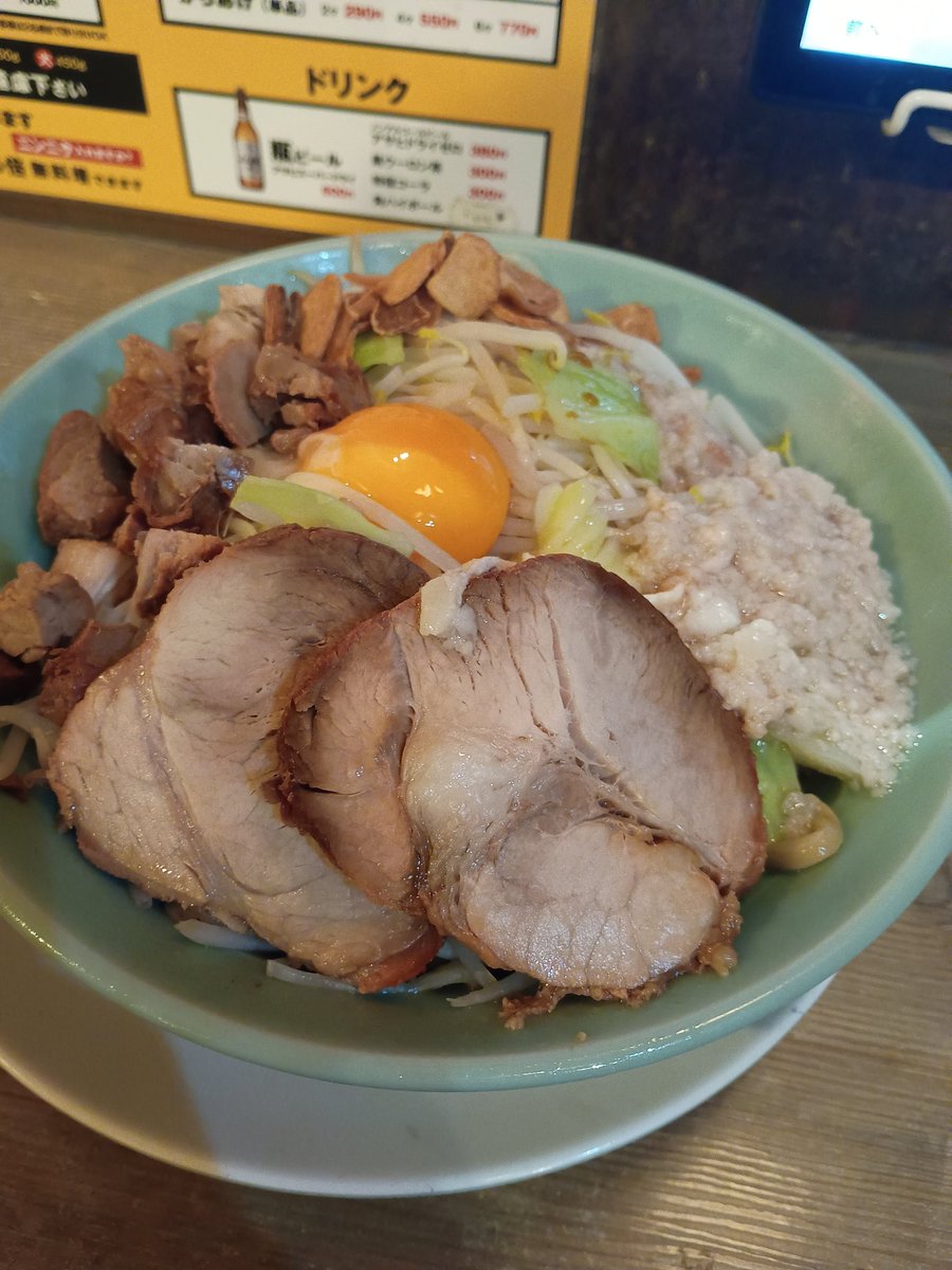 日和って混ぜ中にしたら全然足りなくて今マックにいます…😿