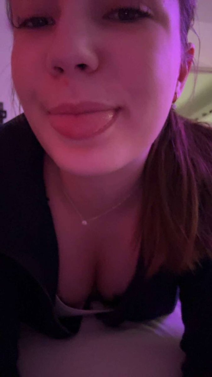 MariaBorg2007's tweet image. 🔁 för min snap😘 lovar att snapa såhär hela dagarna med dig❤️