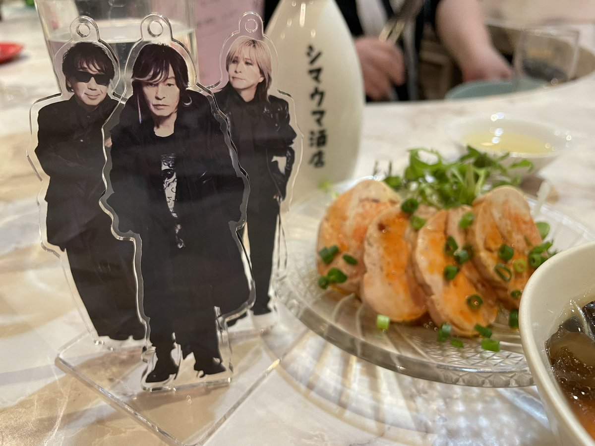 tmglobetk's tweet photo. 本日は珍しく1人、しっぽりと。

立川はゲネだったのかな？と思わせる仙台のステージ。

音も光も、いっぱい浴びて大満足です。
かわいいーーって何度も叫んじゃったね♡

#TMNETWORK   #QUANTUM https://t.co/wijxOuT0JS