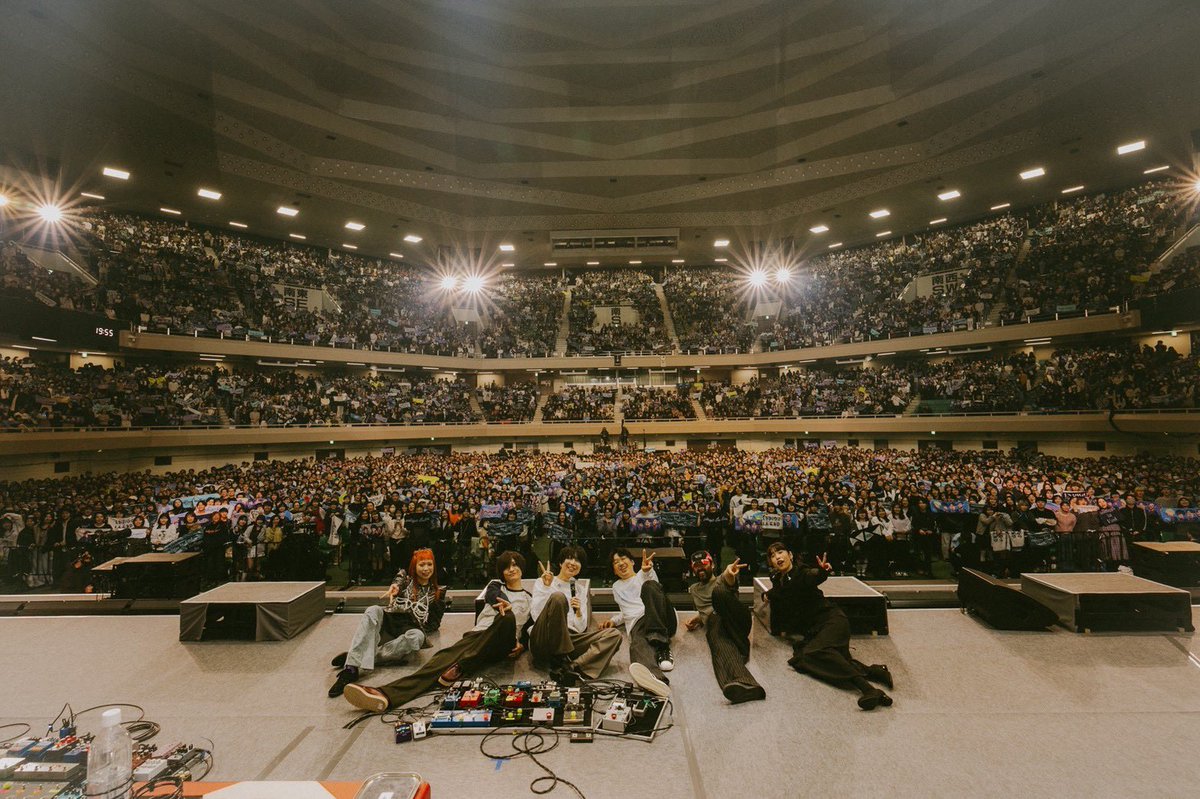 indigo la End tweet media