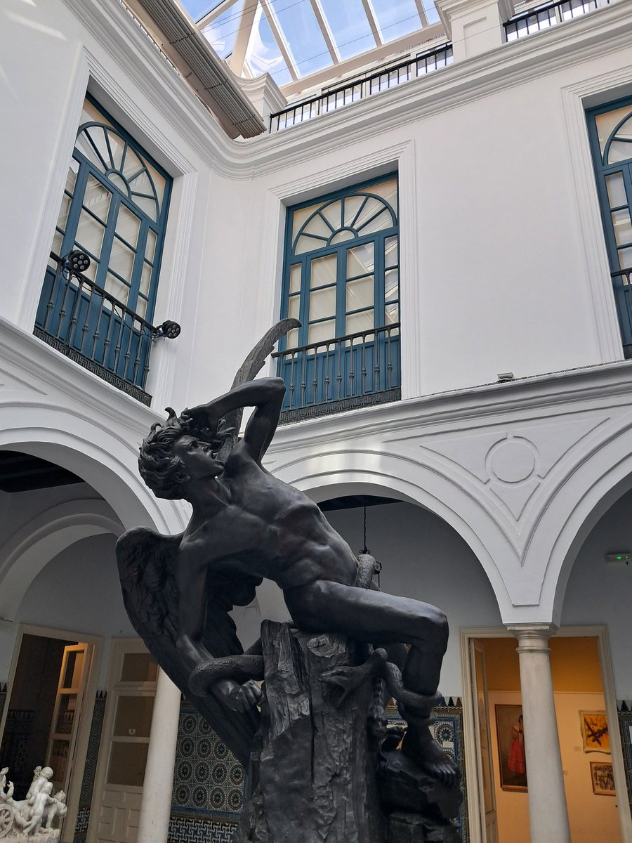 AlexkidR's tweet photo. Una replica de Angel Caído,Casa Fabiola - Colección de Arte Mariano Bellver., Sevilla https://t.co/hBWpn02nyG