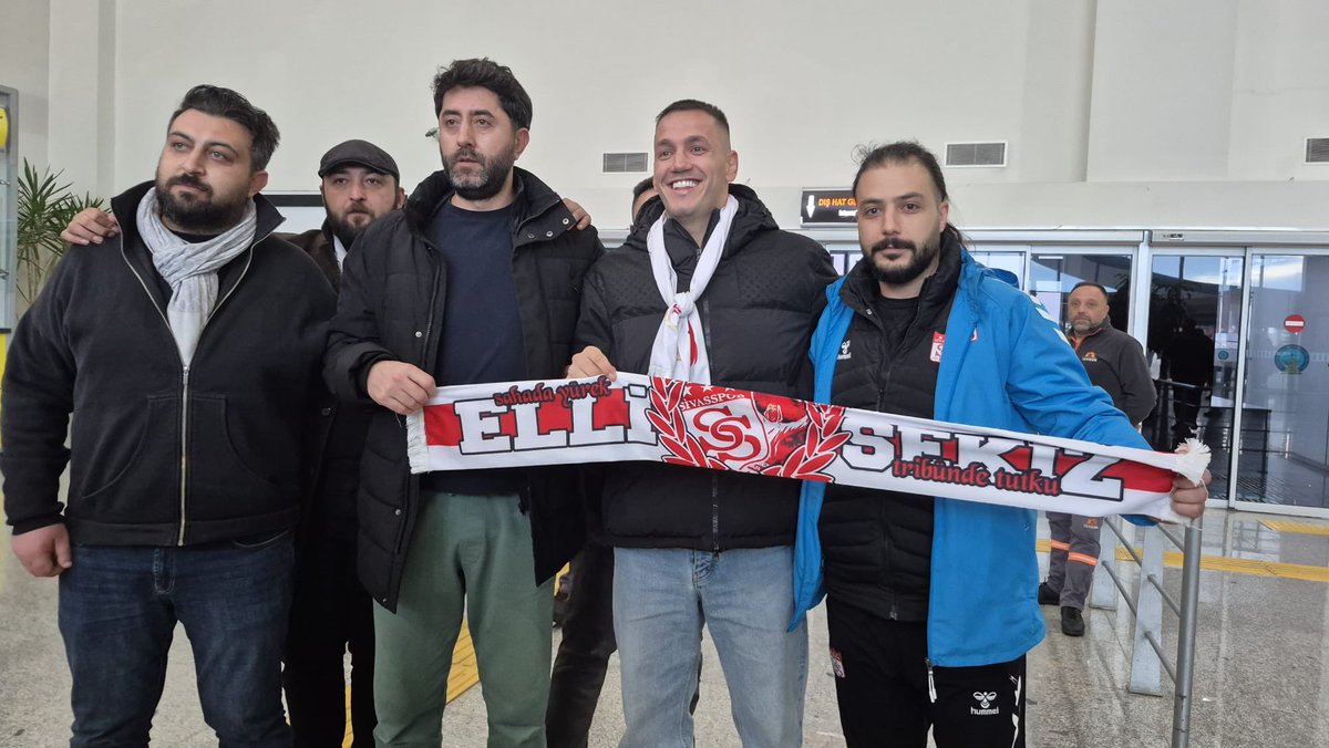 legendsivasspor's tweet photo. LEGEND&amp;ELLİSEKİZ farkıyla. Welcome Rey @Sivasspor https://t.co/gxDqRku4uE