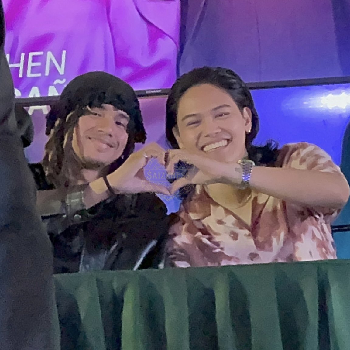 Saizzness's tweet image. SakSAIZZ ang first mall show ni Jacob Lee! 😎

Thank you for coming and supporting Boss Ji and Boss Mo, Magiliws! ❤️‍🔥🖤

Sa susunod na mall show ulit? 🫡

MAFIA BOSSES MOJI
#ALAMAT #ALAMAT_MO #ALAMAT_RJI
#MHIAMB #MyHusbandIsAMafiaBoss