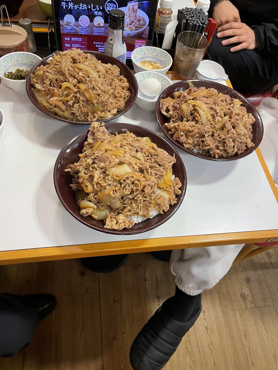 筋肉男子は、漢気キングっしょw