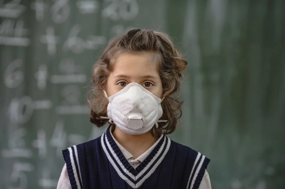 KulikovUNIATF's tweet image. A study of schoolgirls finds that living in polluted areas 🏭 is more consistently linked to reduced attention than diet quality, and that antioxidant intake offers no clear protection against memory decline.

#AirPollution #Breath #CleanAir

link.springer.com/article/10.118…