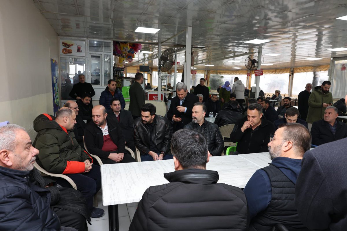 Şanlıurfa Büyükşehir Belediye Başkanımız Mehmet Kasım Gülpınar, Mehmet Akif İnan Eğitim ve Araştırma Hastanesi’nde hasta yakınlarını, Hastane Başhekimi Eyyup Sabri Şeyhanlı ile birlikte ziyaret etti.

Tedavi süreci devam eden tüm hemşehrilerimize geçmiş olsun dileklerimizi