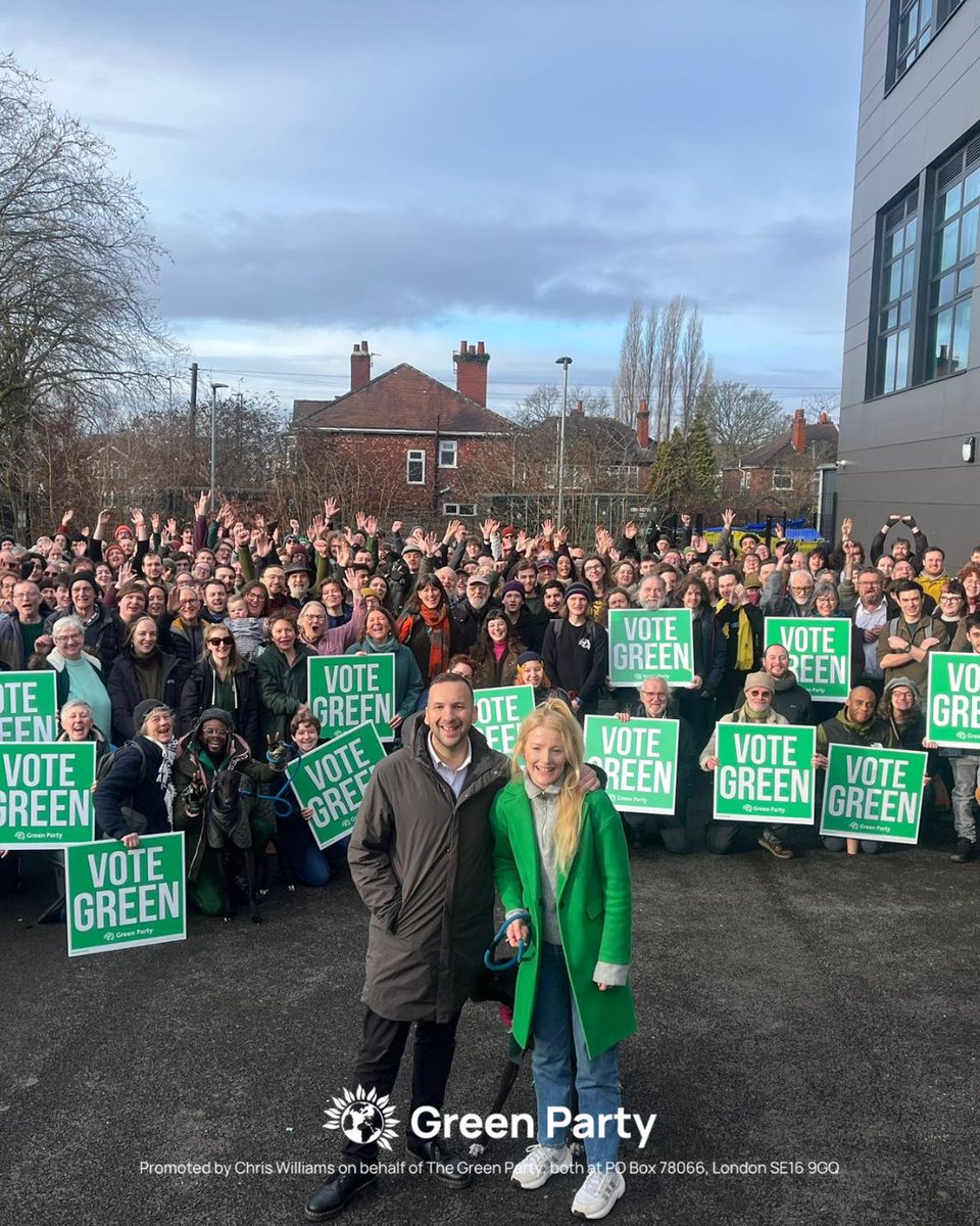 Hundreds of volunteers hitting the streets this morning in Gorton and Denton.

Lower bills, tax the super-rich - hope will win.

Only the Greens can stop Reform in this by-election.