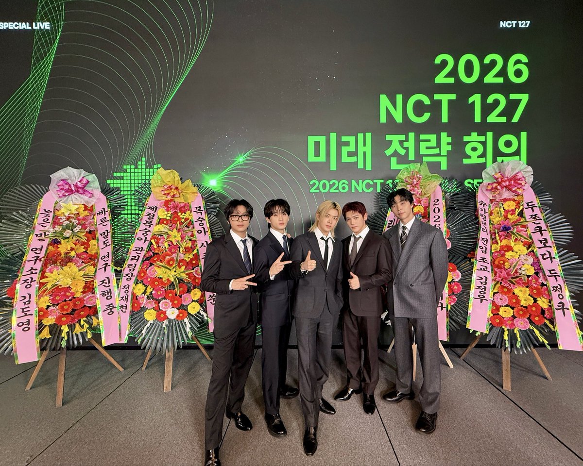 LIMITBOUND127's tweet photo. Stepping into the future with style! NCT's 2026 Outlook Press Conference – dreams turning into reality. #NCT #NCT2026 #KpopFuture https://t.co/xmhb3D0UIS