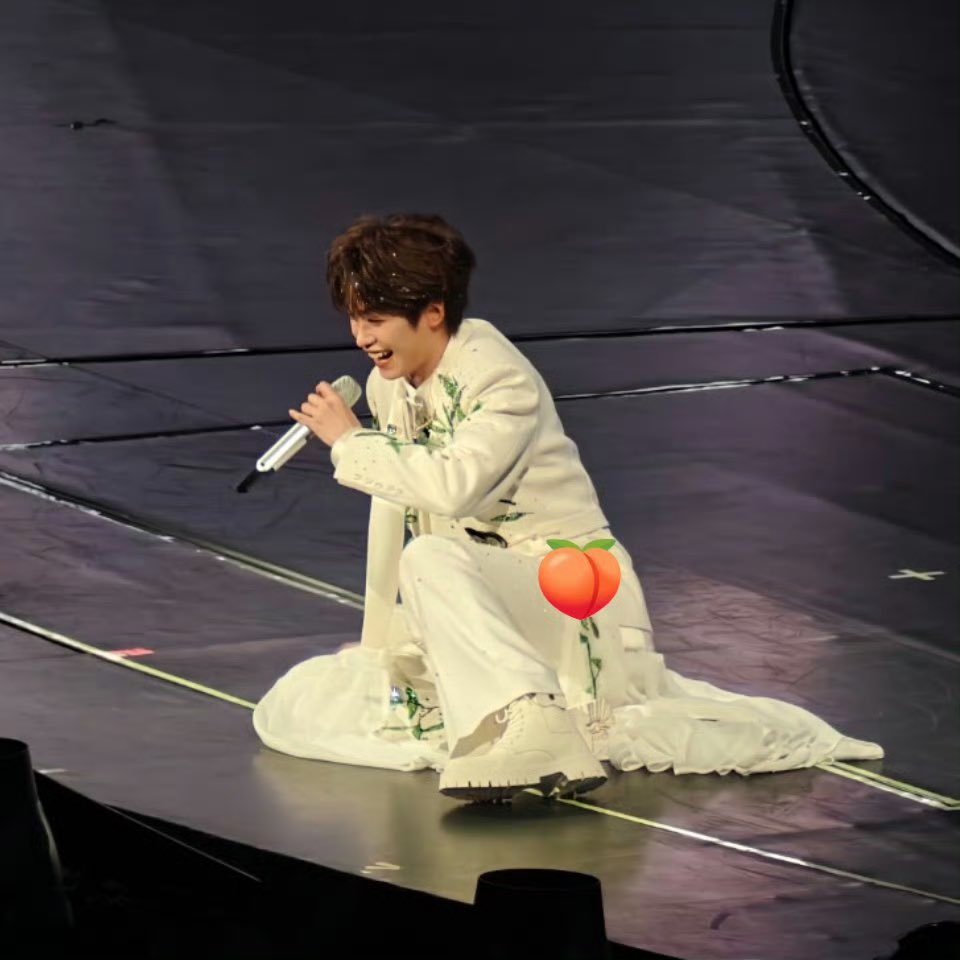 zi7617ji's tweet image. 즈위 뭐해🤣귀여워죽겠네

CHASE ZIYU OCEAN GLOW
#ZiYuTourXiaMenD2 #ZiYu #즈위 #梓渝