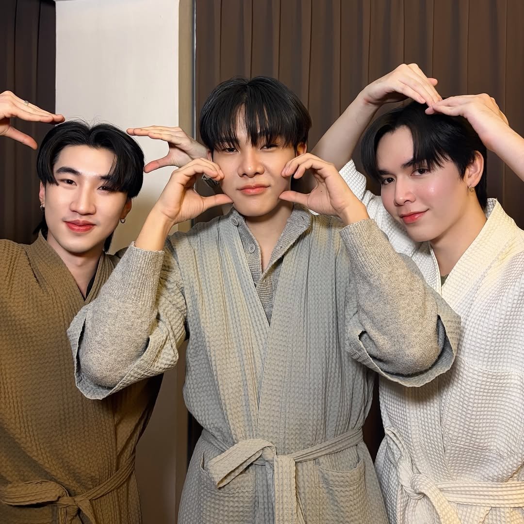 BL Clingy Teddy tweet media