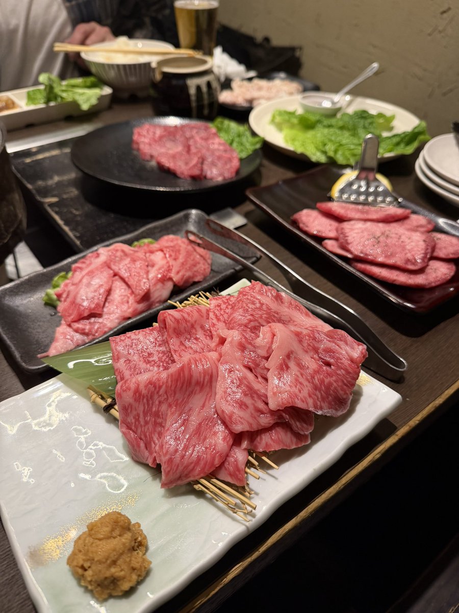 428clover4's tweet photo. 外注仕事がひと段落したのでバディと焼肉🍖
脂っこいのは苦手や😅明日からやっと自分の仕事ができるー✌️ https://t.co/76KySc98jt