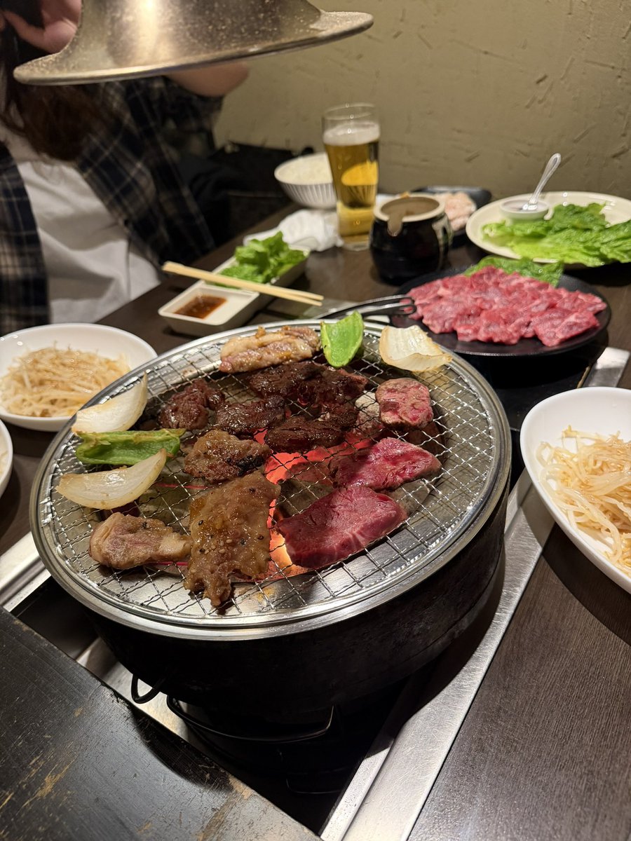 428clover4's tweet photo. 外注仕事がひと段落したのでバディと焼肉🍖
脂っこいのは苦手や😅明日からやっと自分の仕事ができるー✌️ https://t.co/76KySc98jt