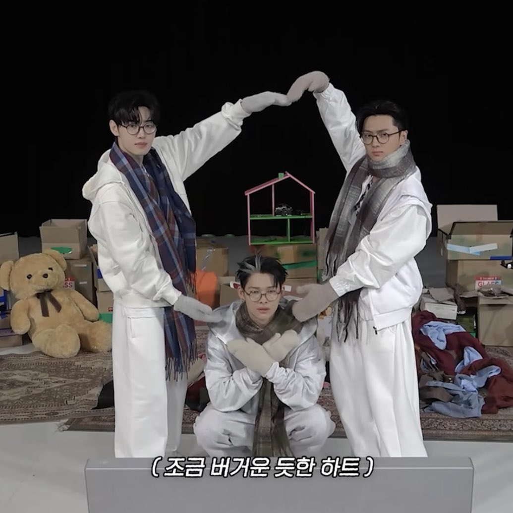 뭐랄까 되게..
사진에서 지능이 안 느껴짐