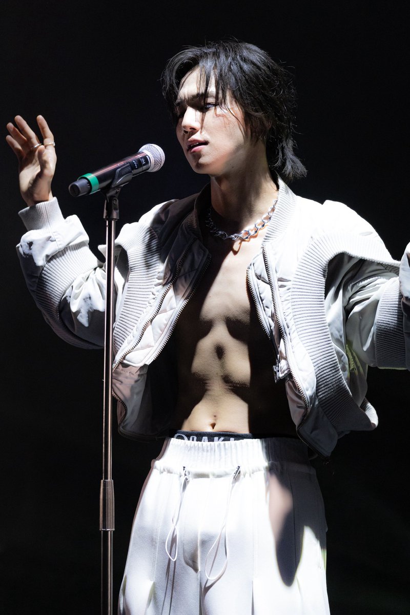 kawaE_kakkoE's tweet photo. ⟡ 2026.01.21 I′M A SHOW
⟡ ENJIN NEW YEAR PARTY with YOU
⟡ TOYくん @n12_27t

 登生くんにはステージがいちばん似合う！

#ENJIN #ENJIN_TOY https://t.co/RyYywtPhMz