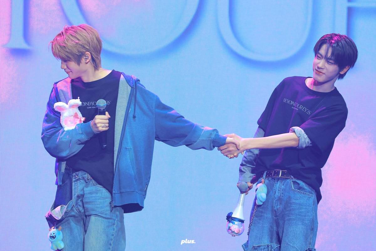 𝘱𝘭𝘶𝘴. tweet media