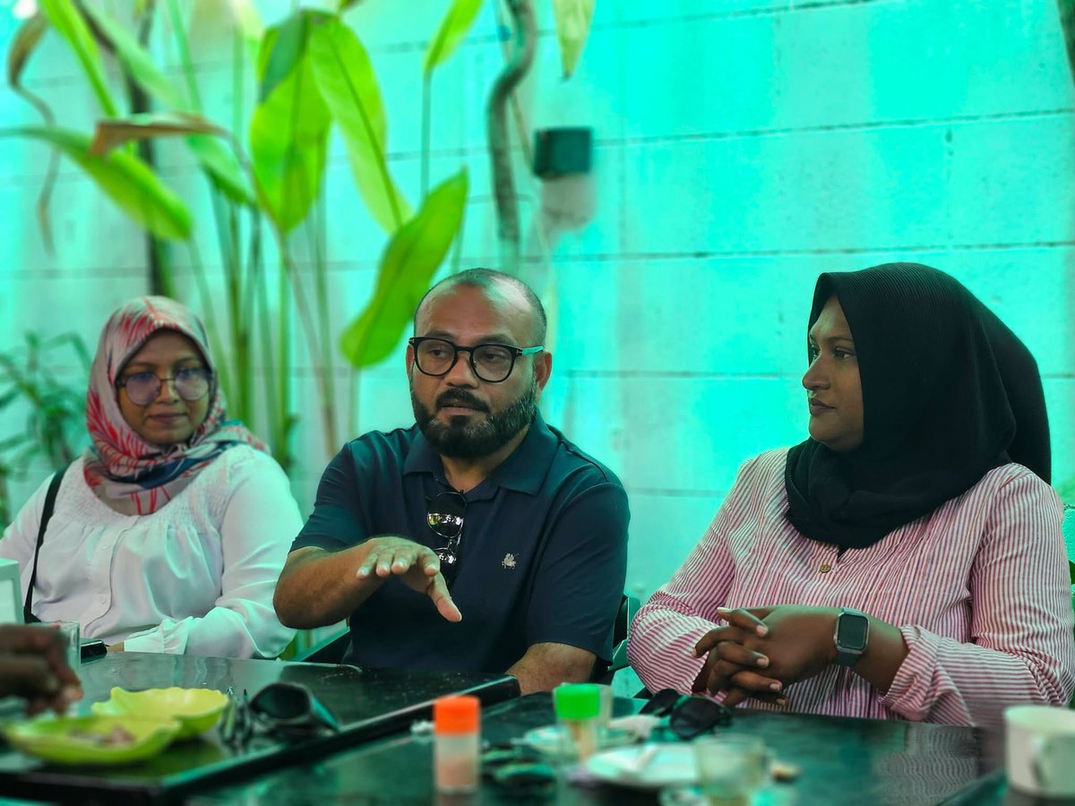 Gadhdhoo_rado's tweet photo. ސިޓީ ކައުންސިލް އިންތިޚާބުގައި މޭޔަރ އަދި ކައުންސިލް މެމްބަރުންނަށް ތާއިދު އިތުރުކޮށް އިންތިޙާބް ޕީއެންސީ އަށް ކާމިޔާބު ކުރުމަށް ވެމްކޯ އެމްޑީ މުޖޭ ހުރީ ވަރަށް ގަދަކޮށް!
@IbrahimFalahR @pnc_secretariat
#Thinadhoocity
#localcouncil2026
#CongressPartyMV
#PNC
#DhiveheengeRaajje https://t.co/fS8Bh2mW3K