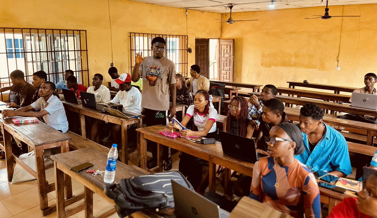 COOUTechies's tweet photo. COOU Techies are hosting a hands-on Web Development class, helping students learn real skills, write real code, and build for the real world.

From beginners to aspiring pros, everyone is learning, building, and growing together.

Tech is better when we grow as a community 💙 https://t.co/W1LPfFuyy6