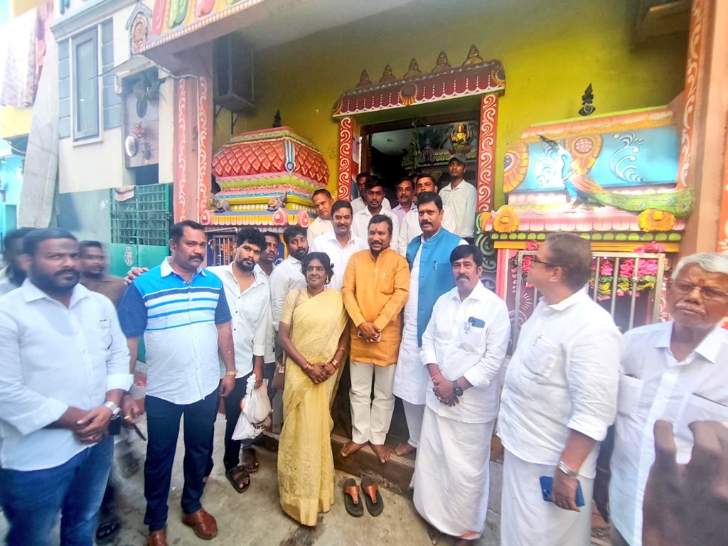 MenonArvindBJP's tweet photo. Attended the Sakthi Kendra No. 57, Booth Nos. 164, 165 & 174, Royapuram West Mandal, Royapuram Assembly, North Chennai East District meeting. Along with me Mandal President Thiru V. Prakash avl, Sakthi Kendra President Thiru Jai Prakash avl, District President Thiru N. L. Nagraj avl, District General Secretary Thiru R. V. Niranjan Kumar avl, District Vice President Smt Shankari avl, Mandal President Thiru Chandru avl and State Vice President Thiru Rajesh avl were present.