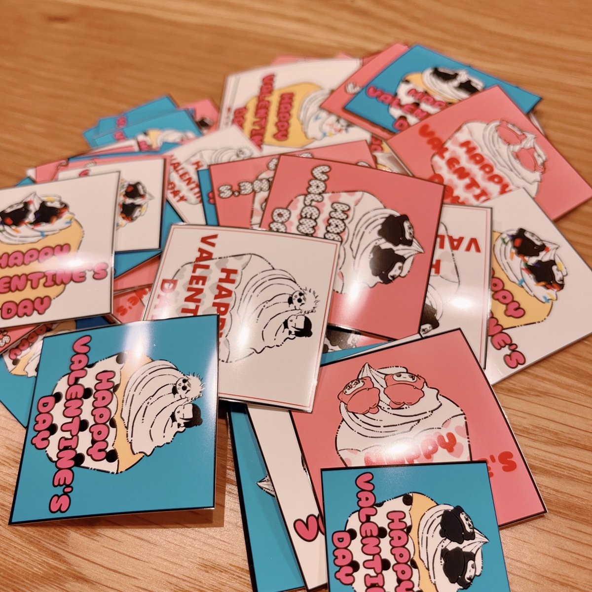 無配のシール作ったよ〜よろしければ！
サイズ大小あります。