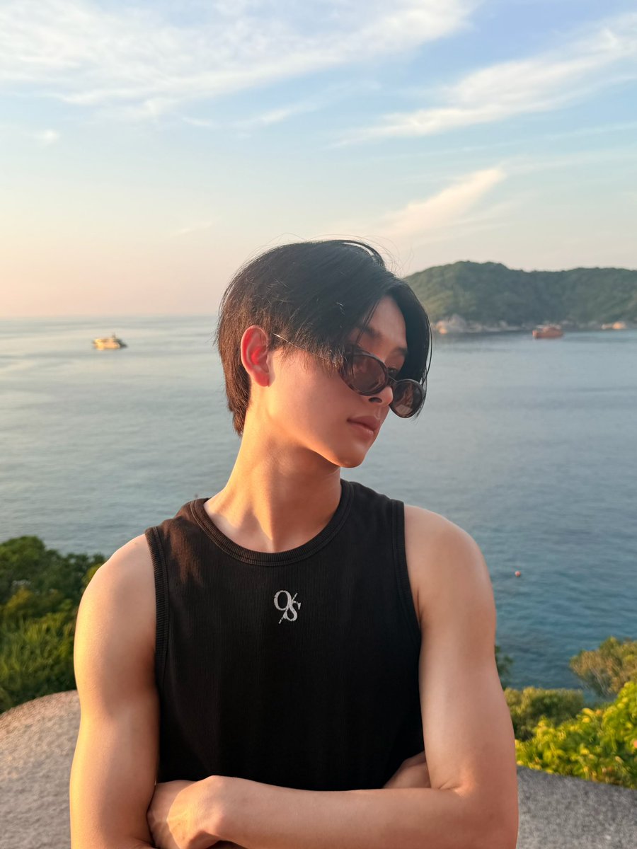 รักทะเลที่ฉุดเยย🤍
#KHUNPOL
#BUSbecasueofyouishine