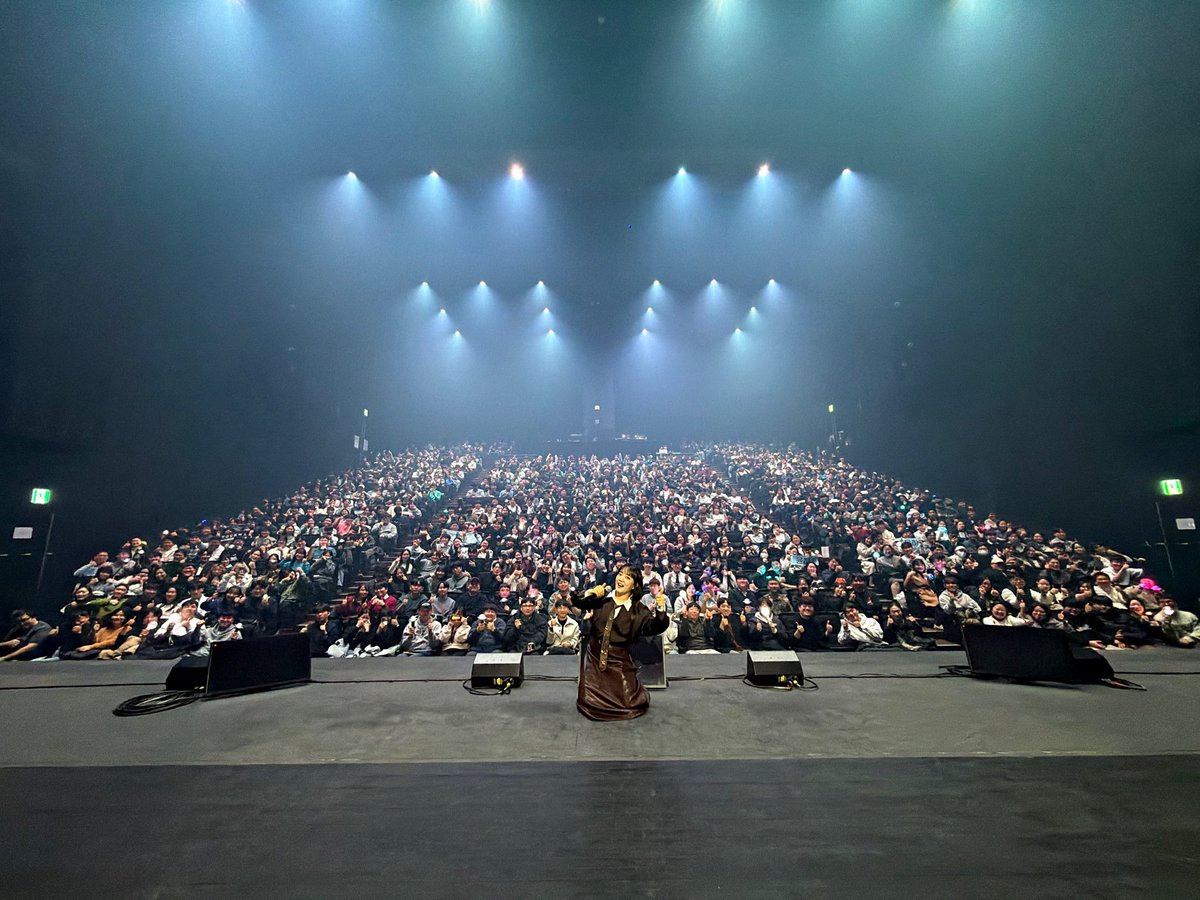 2026 윤하 소극장 콘서트 ＜빛나는 겨울＞ DAY 11🌟

#윤하 #YOUNHA #혜성은_지지않는다🌠 #윤하_홀릭스💓 #소극장콘서트 #빛나는겨울