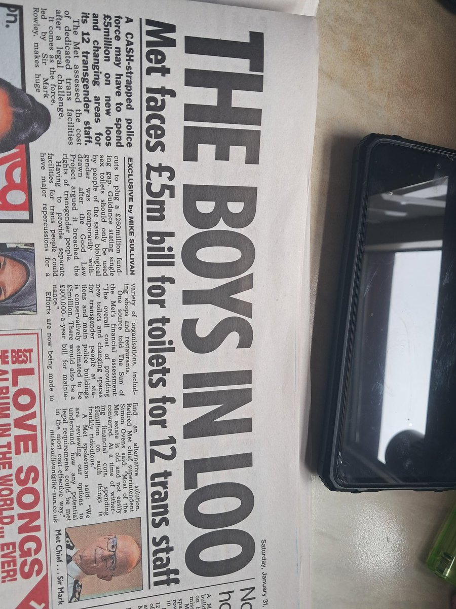 Cathy07114554's tweet image. 🤣🤣 slap it up ye.... 

#OnlyTwo