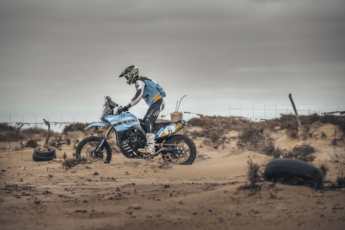 yamaharacingcom's tweet image. Kevin Gallas stormed to victory on Stage 5 at the Africa Eco Race, his first #AER stage win at the event in his debut at the rally 🥇

Alessandro Botturi began his fightback by finishing the special in P4, while his teammate Gautier Paulin was P9 💪

Catch up on all the Stage 5