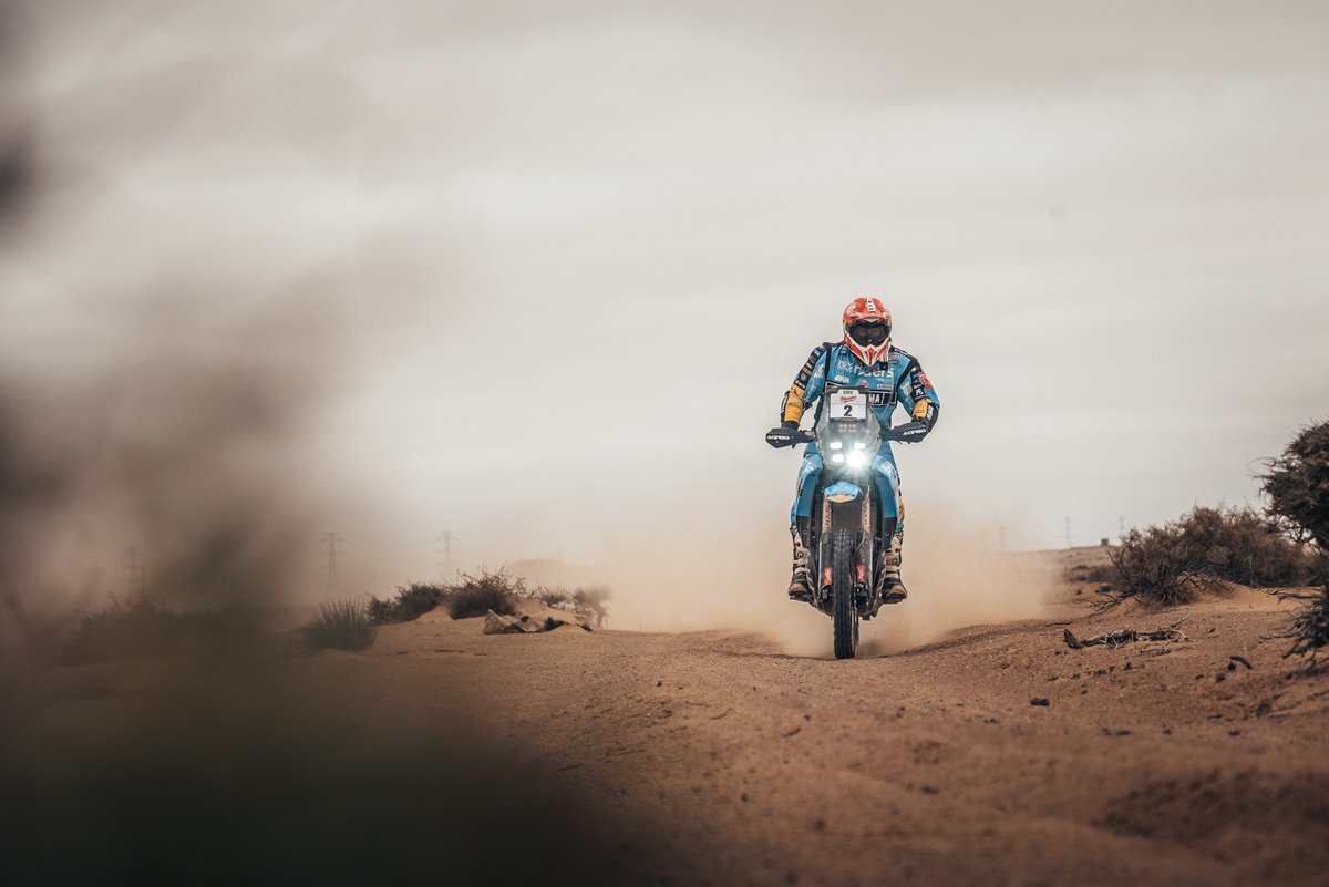 yamaharacingcom's tweet image. Kevin Gallas stormed to victory on Stage 5 at the Africa Eco Race, his first #AER stage win at the event in his debut at the rally 🥇

Alessandro Botturi began his fightback by finishing the special in P4, while his teammate Gautier Paulin was P9 💪

Catch up on all the Stage 5