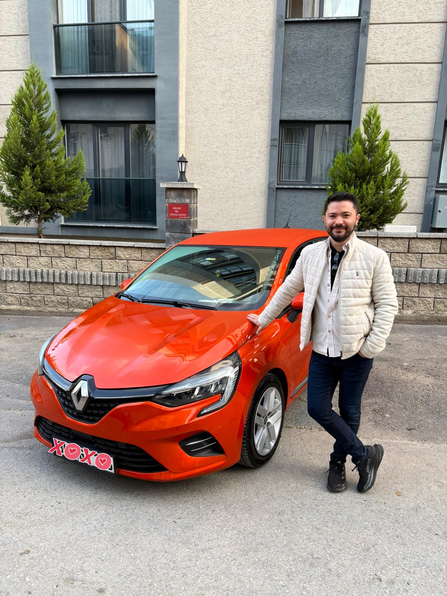 narkozcudr's tweet image. İlkler ozlenir… #firstcar #orange #myclio #mycar  yeni sahibi gule gule kullansin
