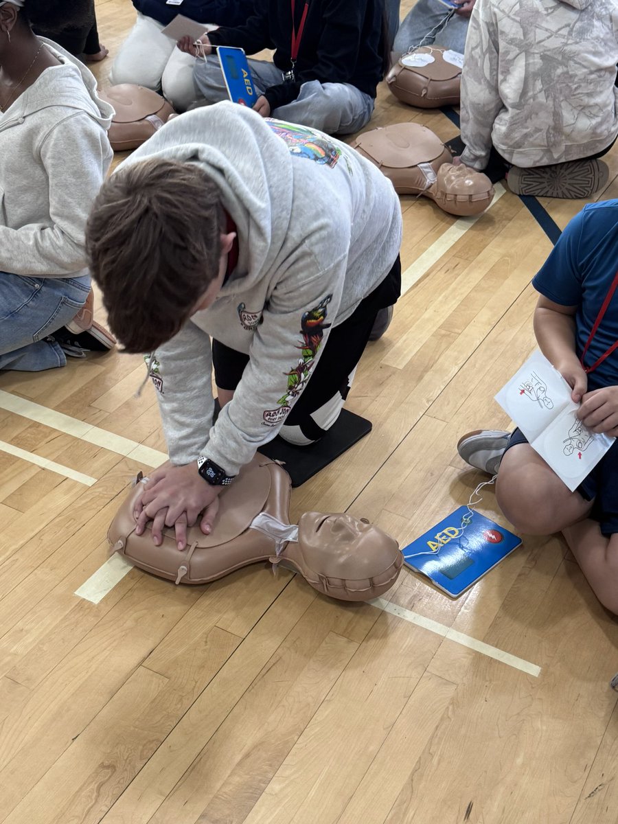 Woodlands Middle School tweet media