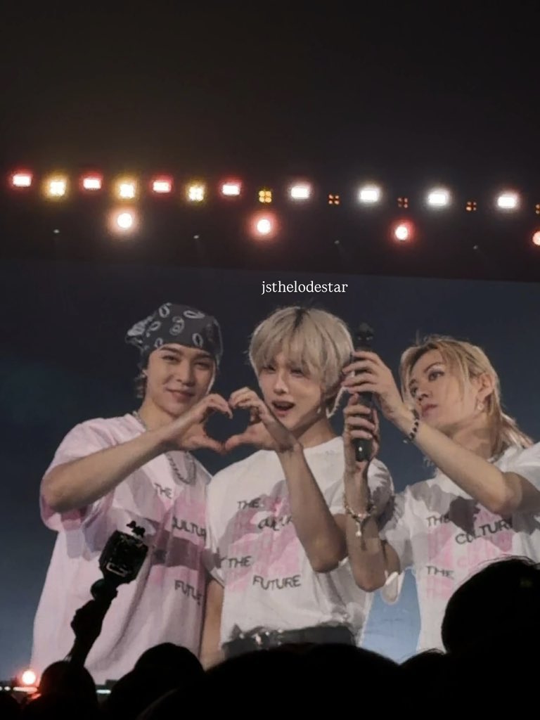 น้องจีซองโดนพี่จอห์นนี่กับพี่ยูตะรับเลี้ยงอีกแล้ว