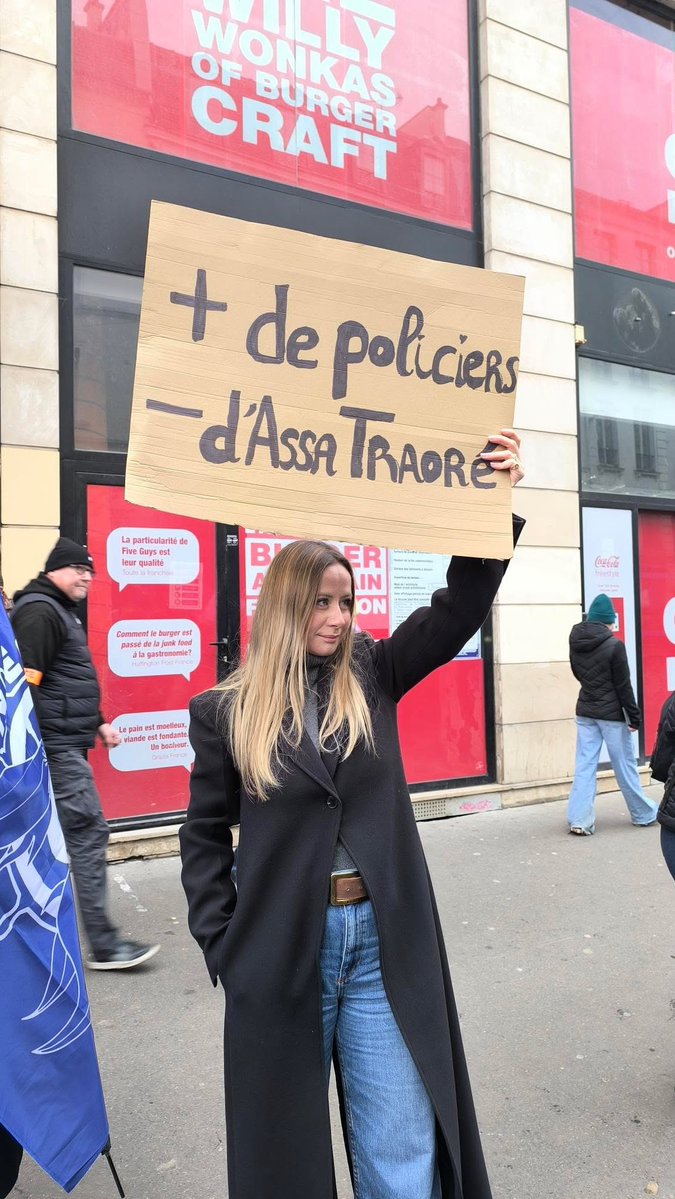 CordierAlice2's tweet image. + de policiers, moins d’Assa Traoré ❤️