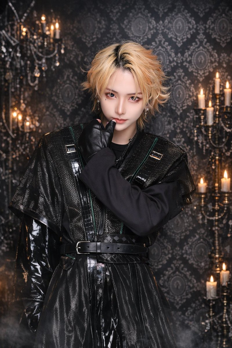 official_FFOOXX's tweet photo. 🦊新メンバー🦊

Name : 神木輝
Color : Yellow💛
(@FOX_kamiki727 ) https://t.co/GxEql12jgl