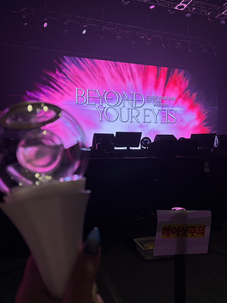 voxluxes's tweet photo. 클유아 서울콘 Day 1 끝~ https://t.co/uD1IydFXET