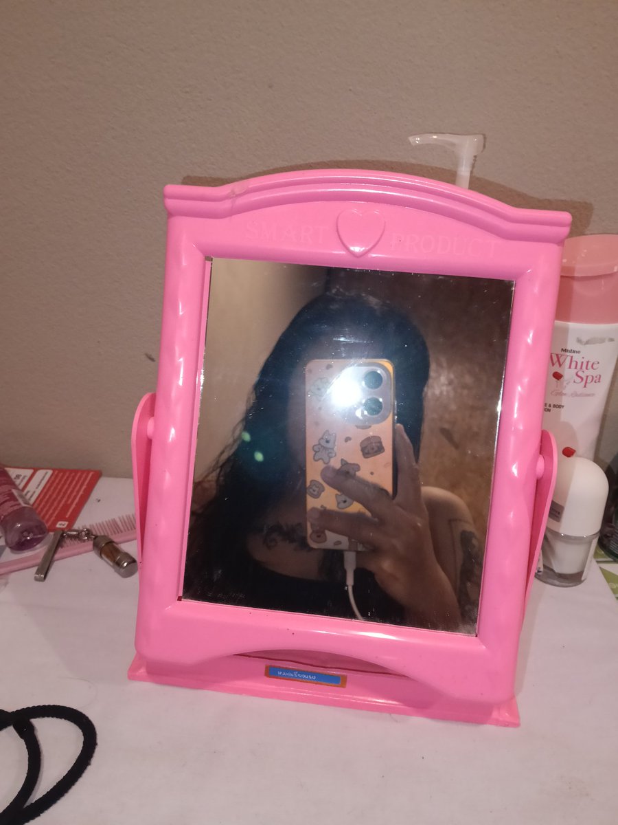 ทำงานมาเหนื่อยๆๆ
หาค่าขนมสักหน่อย
#สันป่าตอง #แม่วาง