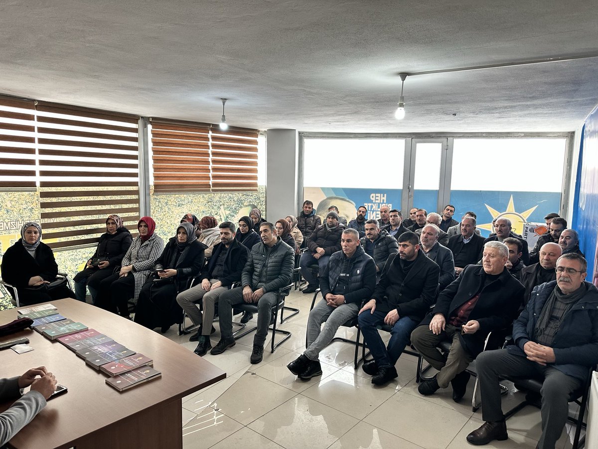 Akpartipatnos04's tweet photo. 📍 AK Parti Patnos İlçe Başkanlığı

İlçe Danışma Meclisi Toplantımızı, teşkilatımızın tüm kademelerinin katılımıyla gerçekleştirdik. Toplantımızın teşkilatımız adına hayırlı olmasını temenni ediyor, katılım sağlayan tüm teşkilat mensuplarımıza teşekkür ediyorum. https://t.co/SK9nZ54eYR