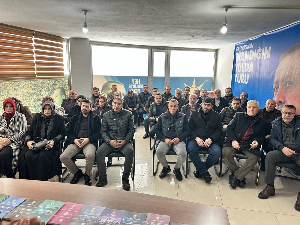 Akpartipatnos04's tweet photo. 📍 AK Parti Patnos İlçe Başkanlığı

İlçe Danışma Meclisi Toplantımızı, teşkilatımızın tüm kademelerinin katılımıyla gerçekleştirdik. Toplantımızın teşkilatımız adına hayırlı olmasını temenni ediyor, katılım sağlayan tüm teşkilat mensuplarımıza teşekkür ediyorum. https://t.co/SK9nZ54eYR