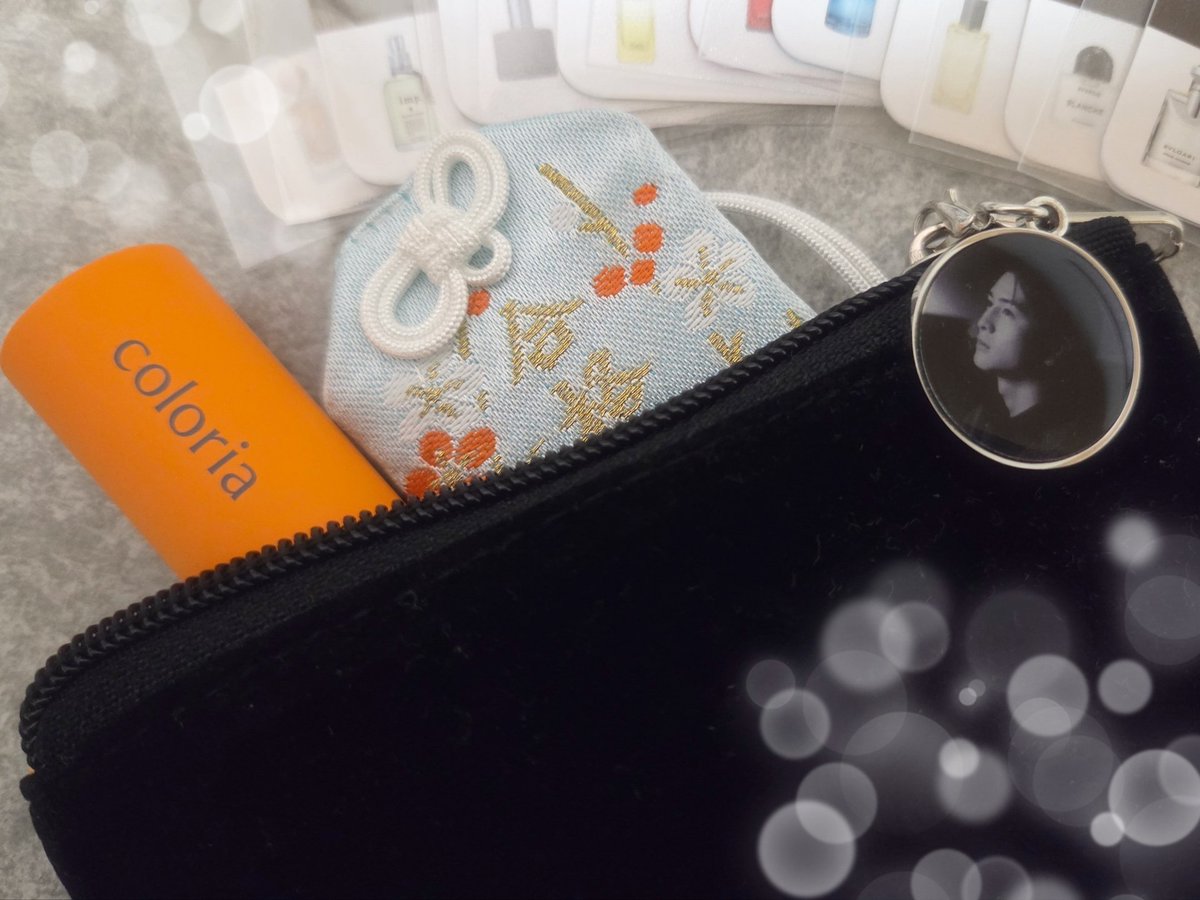 これを機に香水ハマりそうです🤤🧡✨
試験会場にもお守りと共に忍ばせていきました🏃💨注文してから届くまでが早くてとても助かりました😭💕毎月楽しみです🎶
カラリアさん7周年おめでとうございます㊗️✨
ﾗｯｷｰｾﾌﾞﾝ7️⃣👍
#カラリア香りの定期便 #柏木悠 #ハルカラリア