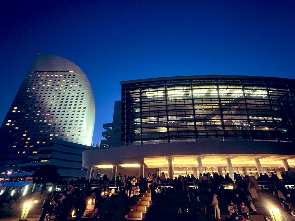 ShirotanBlue's tweet photo. すたぽらパシ横行ってきました！
れるくん…最後のライブ見届けてきました
初めてお会いしてから4年弱、沢山の元気とパワーをいつも貰っていました✨
歌声もダンスも笑顔も忘れません！
ホントにありがとう！！

#すたぽらライブレポ
#れるくんあのね
#すたぽら https://t.co/0rMxXIIn9y