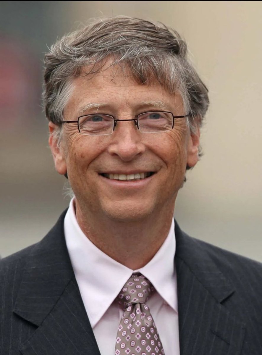 R4nzer's tweet photo. Aus den Epstein-Akten geht hervor, dass Bill Gates Epstein um „Antibiotika“ für seine Frau Melinda bat, da er sich bei „russischen Mädchen“ mit einer Geschlechtskrankheit angesteckt hatte. 
Das US-Justizministerium hat heute über drei Millionen Seiten aus den Epstein-Akten veröffentlicht.