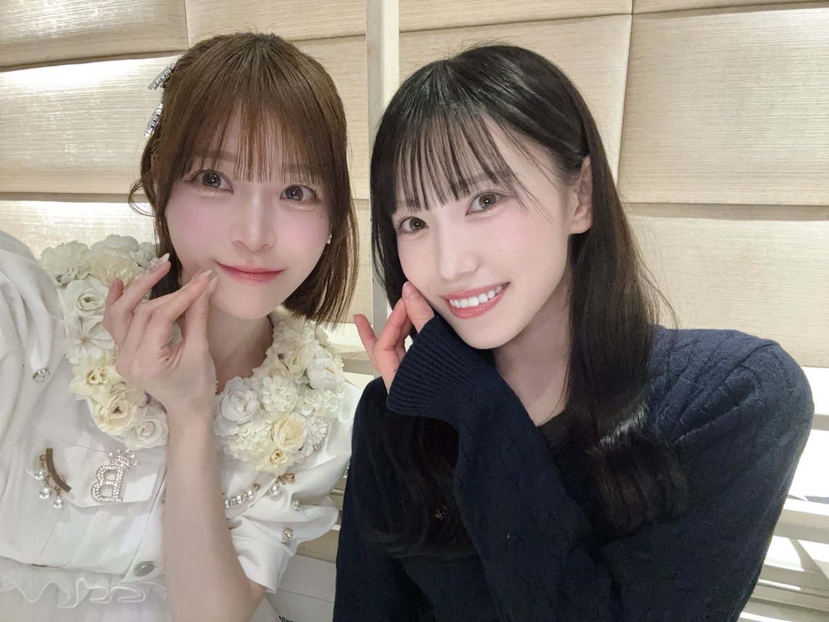 LarmeRの七海花菜ちゃん(<a href="/nanaumi_hana/">七海花菜（LarmeR）</a> )とお写真とってもらったよ📸✨

かわいいな ~って思ってたら同じ白色担当で、勇気出して声かけてみた🫣✨
とても優しいしかわいくて癒された ~🌱