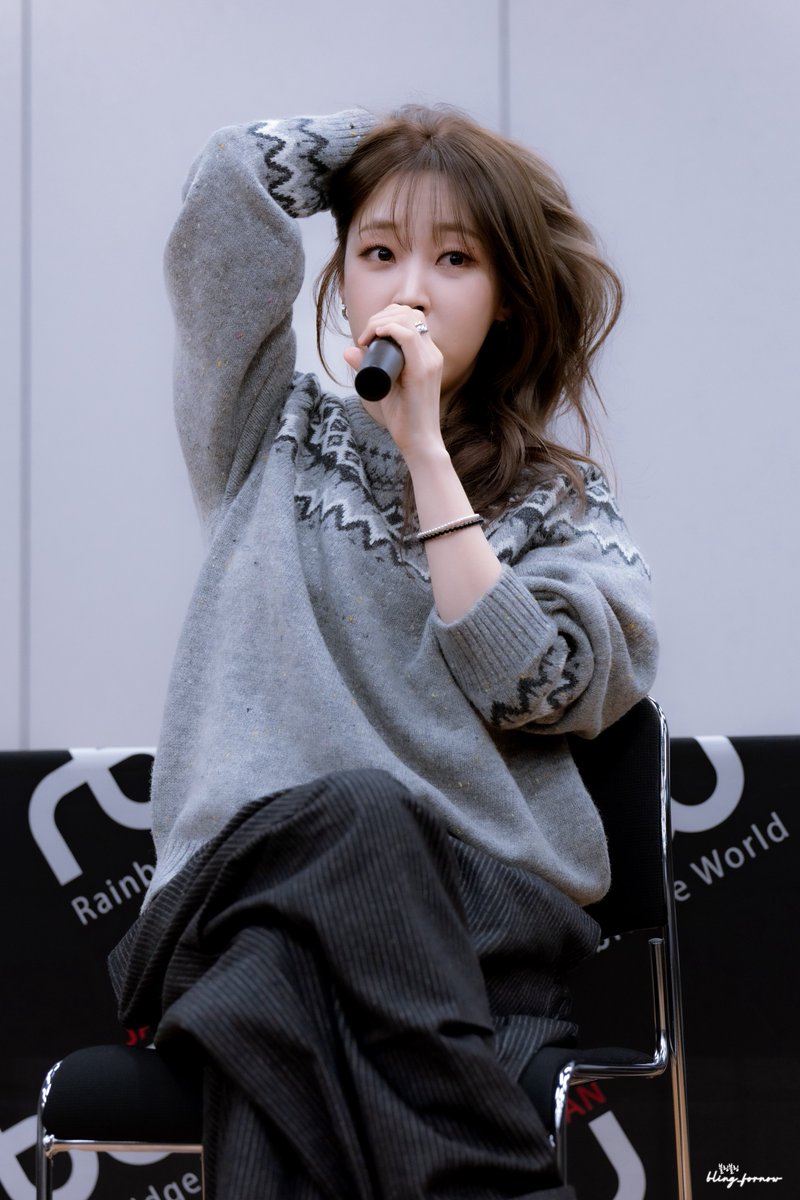 bling_fornow's tweet image. 250130 나고야 팬싸 2부

1년 전에💕

#마마무 #문별 #MAMAMOO #MoonByul #ムンビョル