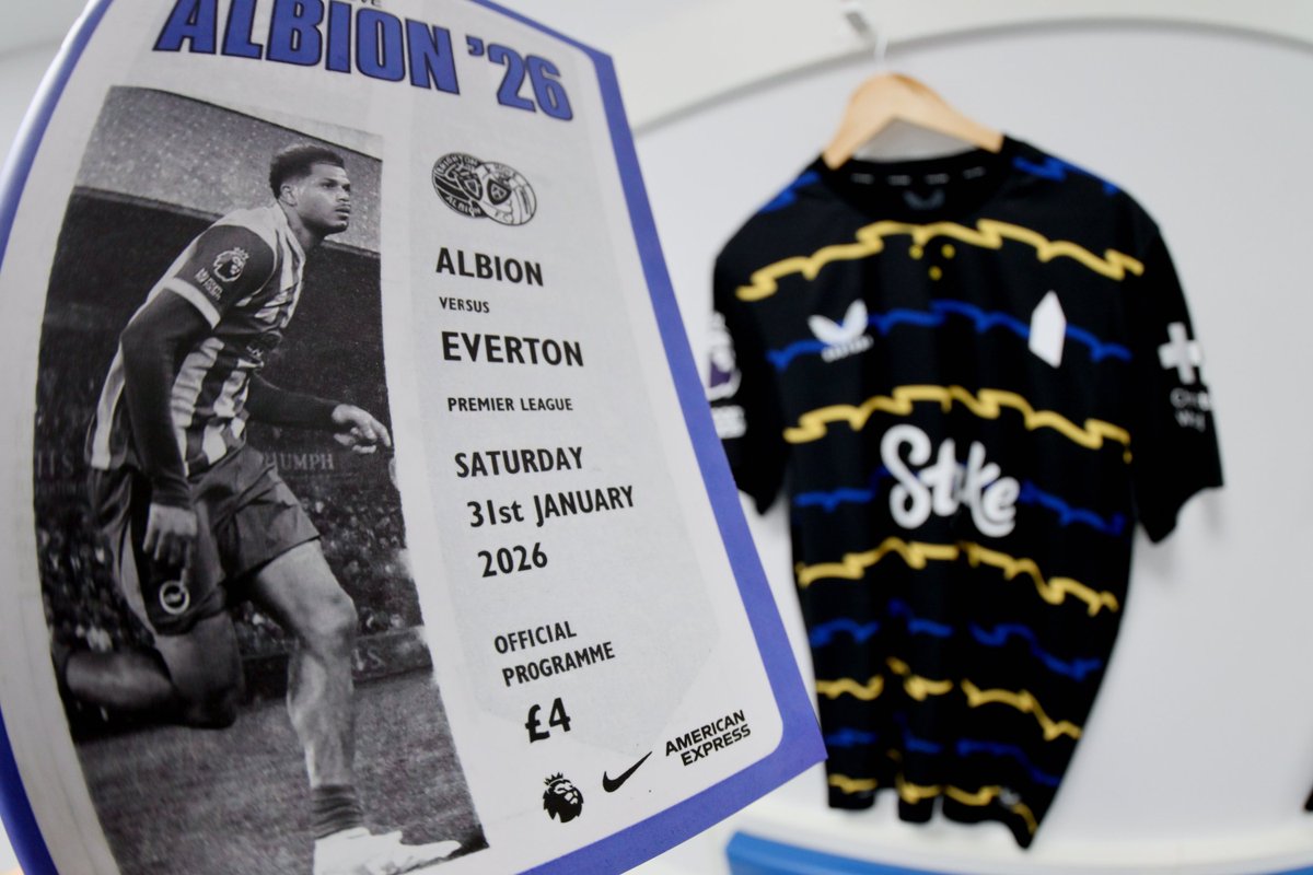 Everton's tweet image. 🔙 in black.

⚫️🟡