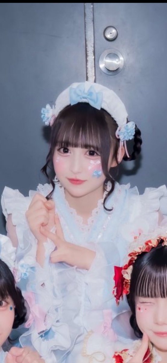 こころ tweet media