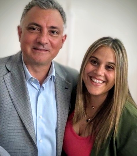 🤡✅️| Dice Estafa Albasetti, la concejal que se abraza con el financista de Cristina Kirchner y Amado Boudou 2011, que YO SOY KUKA.