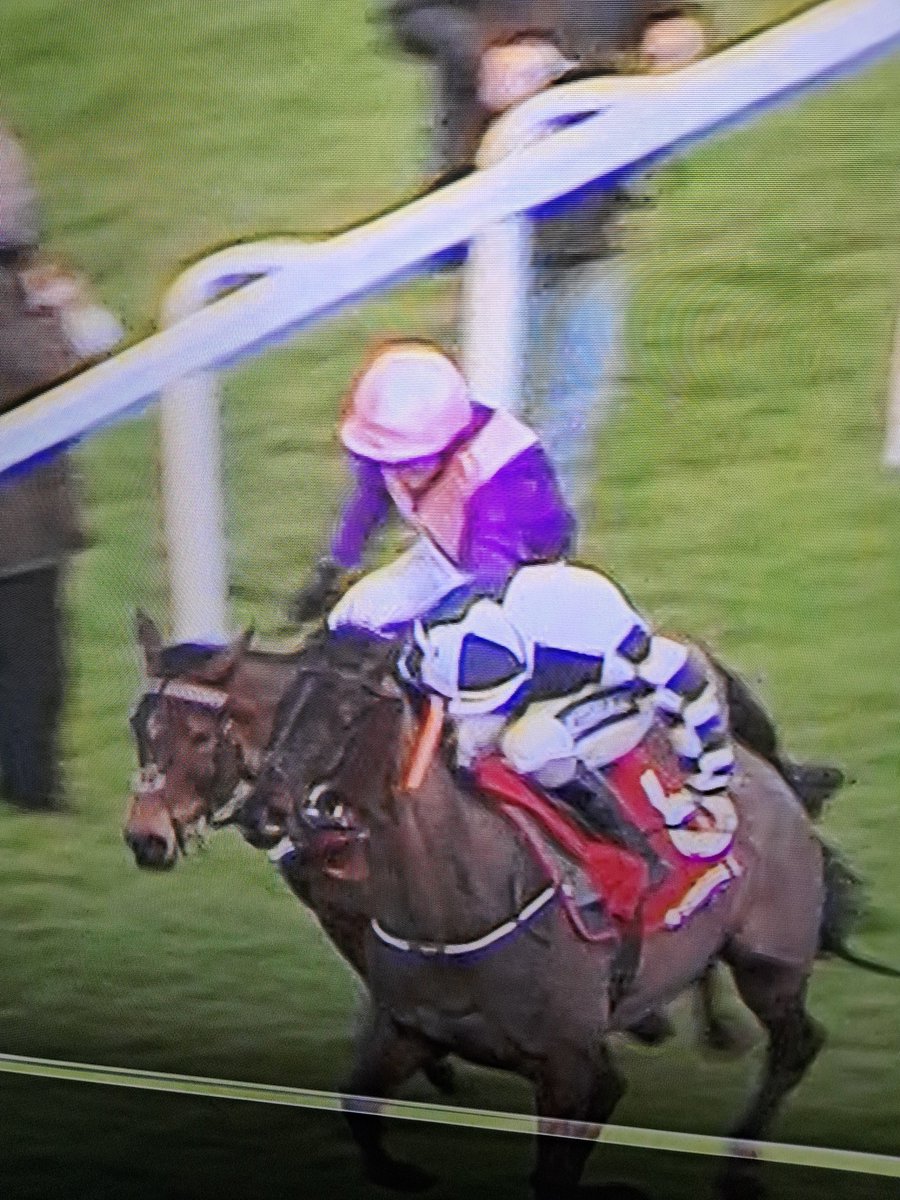 Richstranger* tweet media