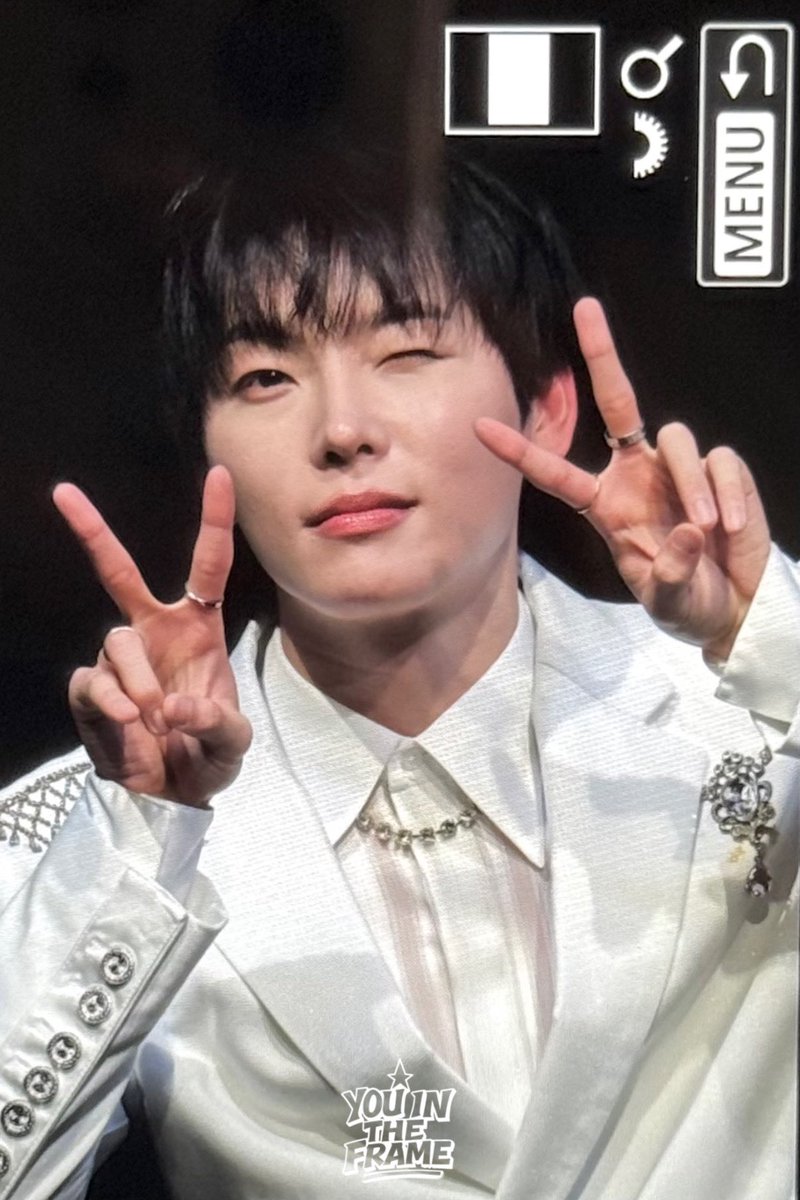 𝐘𝐨𝐮 𝐢𝐧 𝐭𝐡𝐞 𝐟𝐫𝐚𝐦𝐞 tweet media