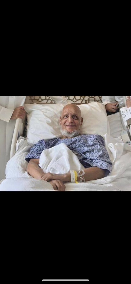 وداعاً يا الفارس الاسمر إلى جِنان الخُلد باذن الله 

#فتحي_كميل في ذمة الله 
إنا لله و إنا إليهِ راجِيعون