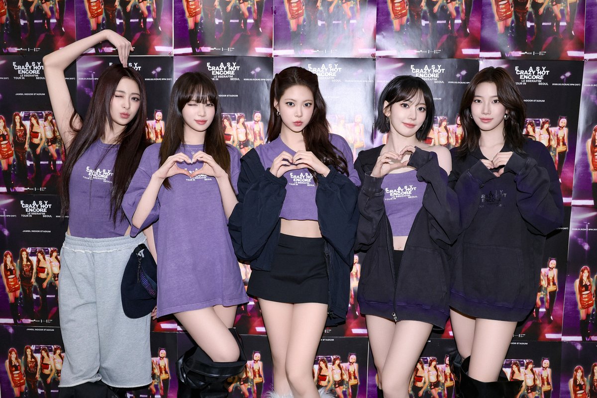 [#오늘의르세라핌]
260131 @ LE SSERAFIM TOUR 'EASY CRAZY HOT' ENCORE IN SEOUL

오늘 추웠는데, 잘 들어갔어요?
마지막까지 같이 즐겨요! 내일 봐요, 피어나 🩵

#LE_SSERAFIM #르세라핌
#EASY_CRAZY_HOT
#EASY_CRAZY_HOT_ENCORE
#EASY_CRAZY_HOT_IN_SEOUL